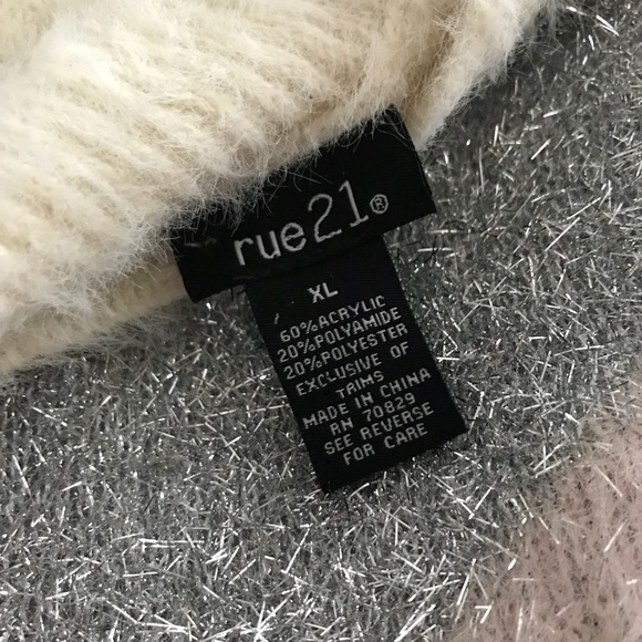 Sweater - Picture 3 of 3